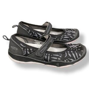 Keen Girl's‎ Moxie Mary Jane Black Ballet Flats
